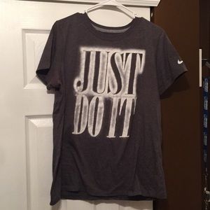Nike t-shirt